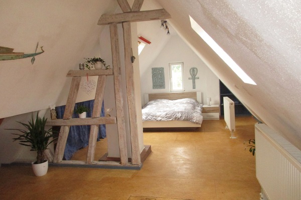 Doppelbett im 2. Dachgeschoss (Bett 180cm)