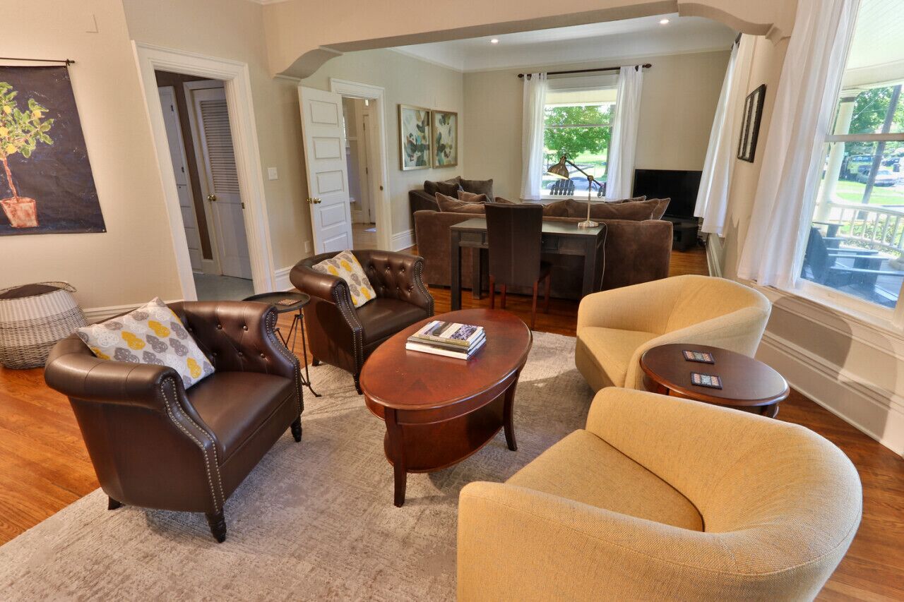 TV, fireplace, offices