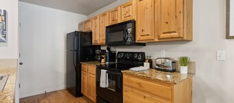 Charming Home | Fenced Yard | Quiet Street (98)