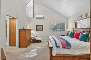 4 Schlafzimmer, Bügeleisen/Bügelbrett, WLAN, Bettwäsche