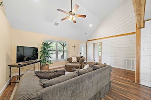 TV, offices - Waterfront 3BR Oasis | Mont Belvieu Lounge (Baytown)