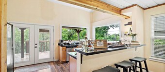 Old and Lost River House