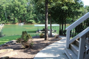 Property grounds - Family getaway on lake near Clemson campus (Seneca)