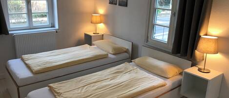 2 Schlafzimmer, Bügeleisen/Bügelbrett, WLAN, Bettwäsche