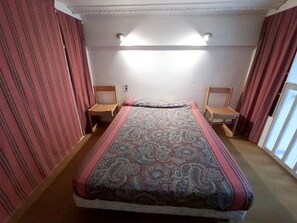 1 bedroom, iron/ironing board, free WiFi