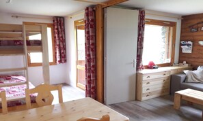 1 quarto, ferros/tábuas de passar roupa, berço de viagem, Wi-Fi