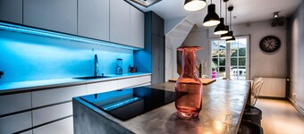 House in Honfleur city, with movie theatre, fireplace, garden, 2 parking spaces