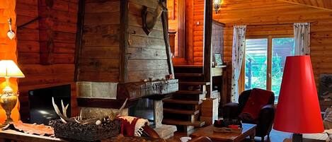 TV, fireplace, offices