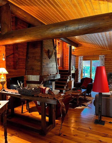 Chalet cosy prĂšs des pistes et avec vue sur le lac