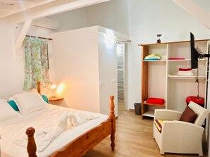 1 quarto, ferros/tábuas de passar roupa, Wi-Fi, roupa de cama