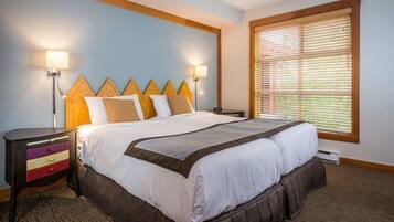 3 bedrooms, iron/ironing board, WiFi (free)