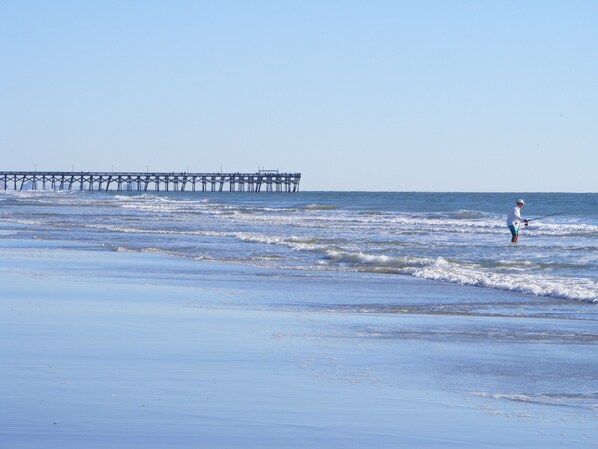 Plage à proximité, chaise longue