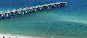 Sound side Water views, privacy and just steps from Gulf