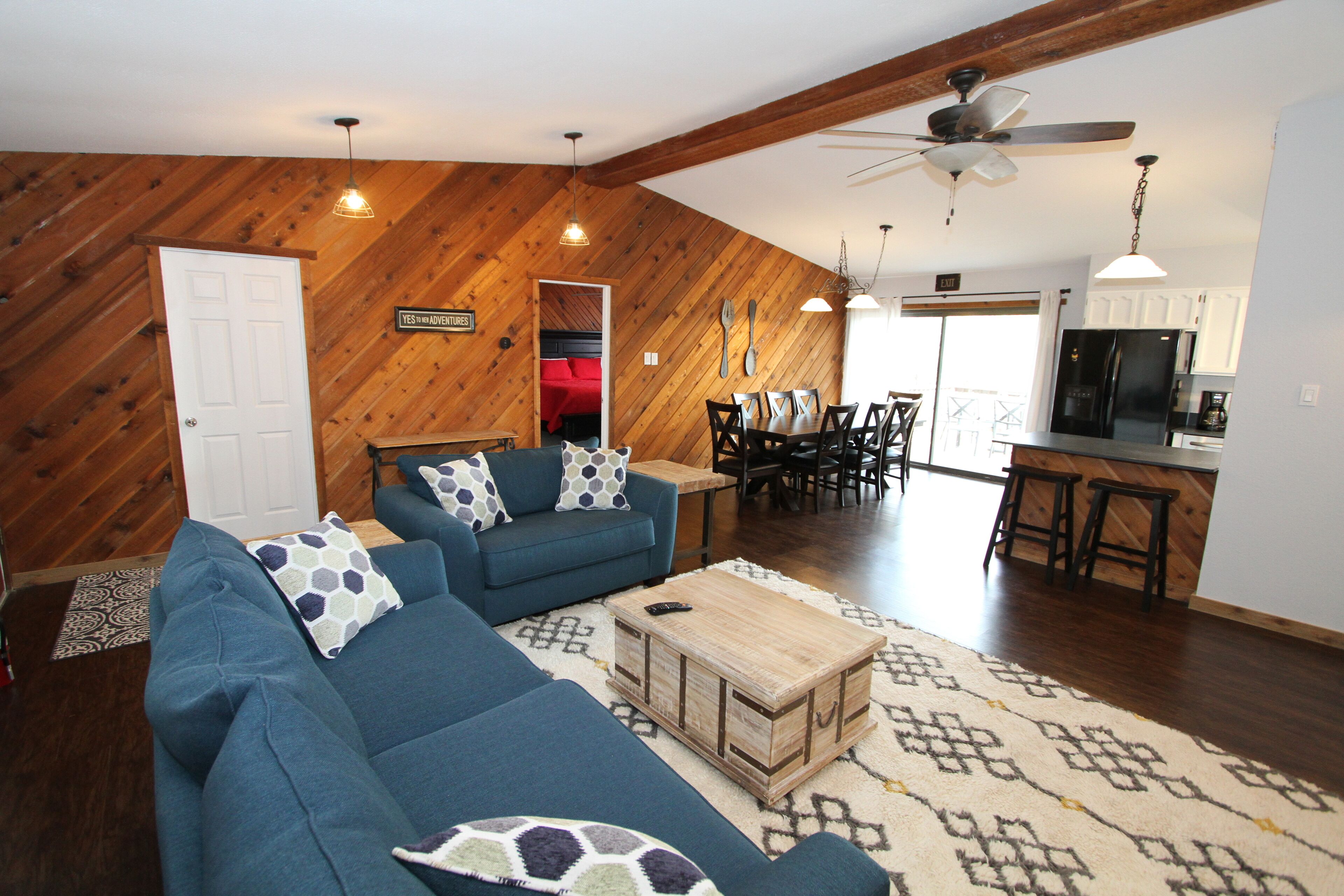 Breathtaking View, Hot Tub, AC & Gas Grill - Elk Vista: 3 Bedroom, Sleeps 8