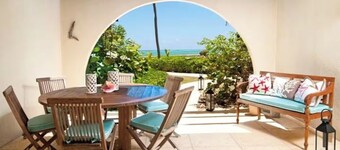 Villa Steps From The Sand