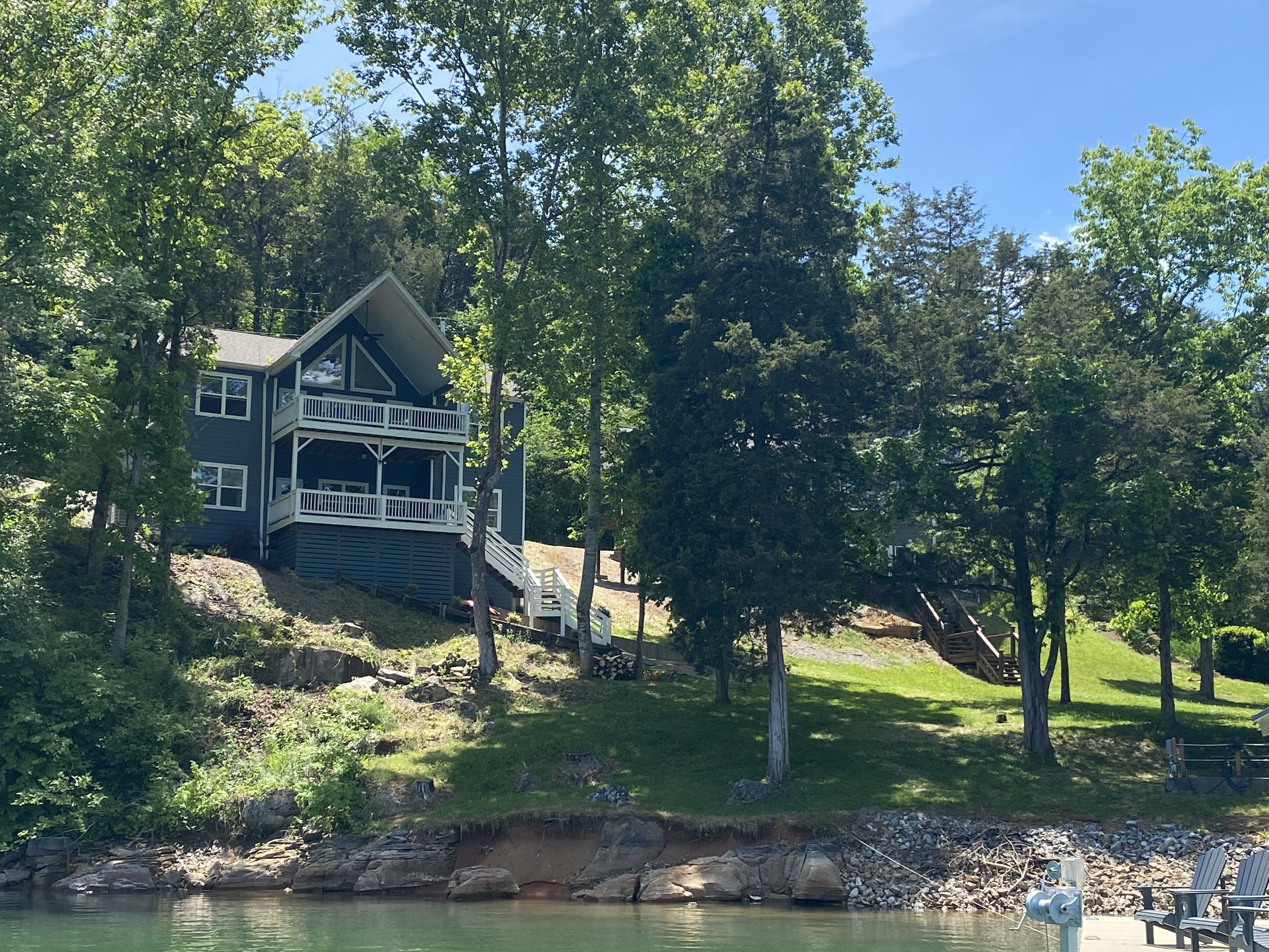 Waterfront Home. 6BR/5B, 2 Story Dock, Sleeps 19. 