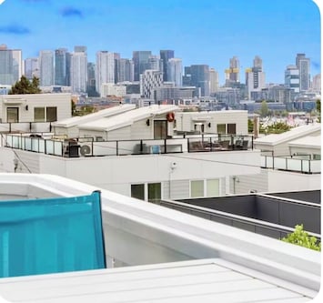 Stunning views of Seattle's skyline with Space Needle, Lake Union, and Olympics