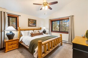 3 makuuhuonetta, silitysrauta/-lauta, vauvan matkasänky, ilmainen Wi-Fi