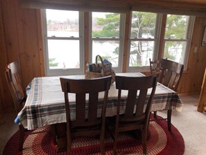 Dining - Get away from it all and relax on the lake! (Balsam Lake)