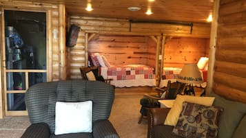 3 Schlafzimmer, Zimmersafe, Bügeleisen/Bügelbrett, WLAN