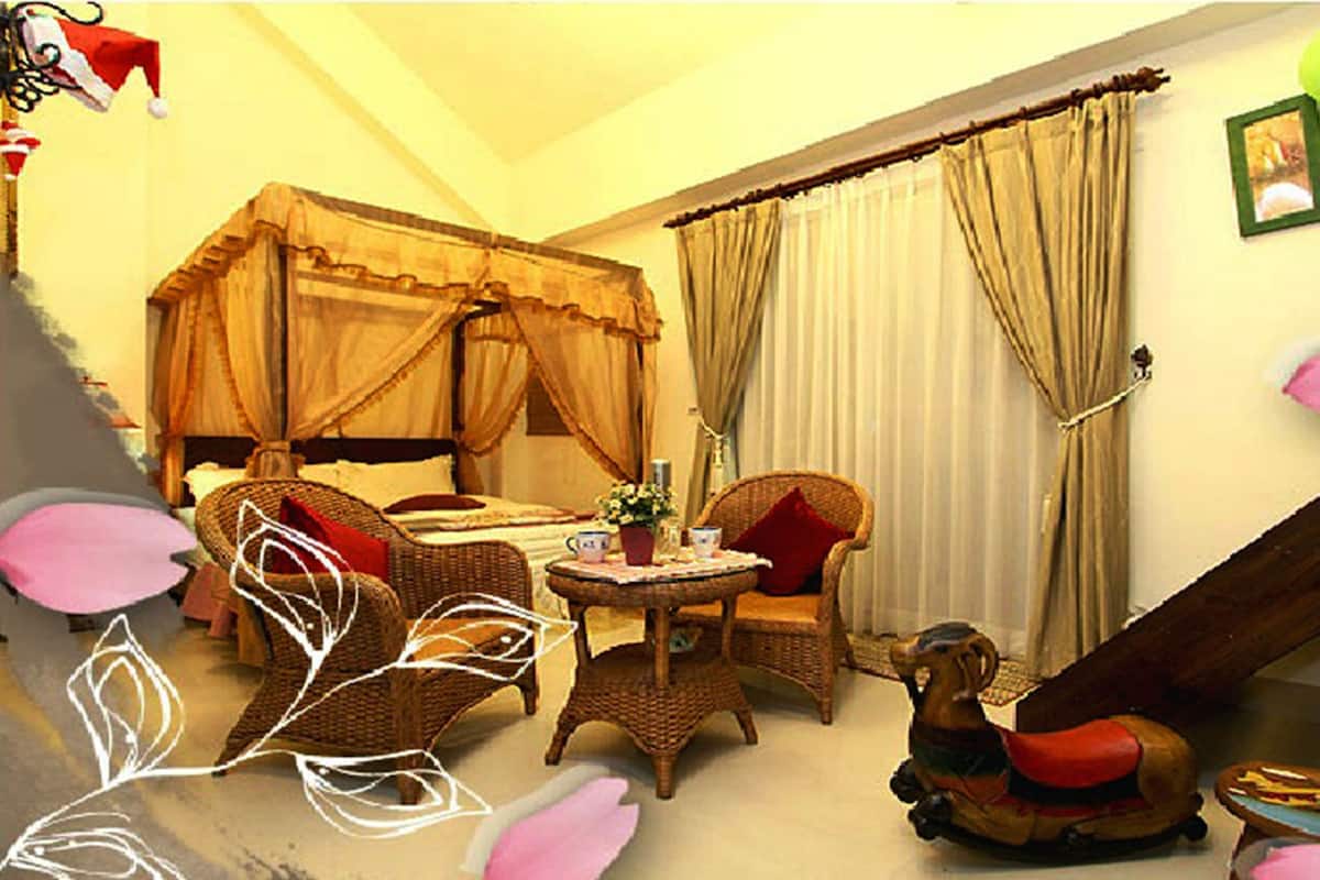 Signature Loft, 2 Bedrooms, Non Smoking, Patio | Down duvets, blackout curtains, soundproofing, iron/ironing board