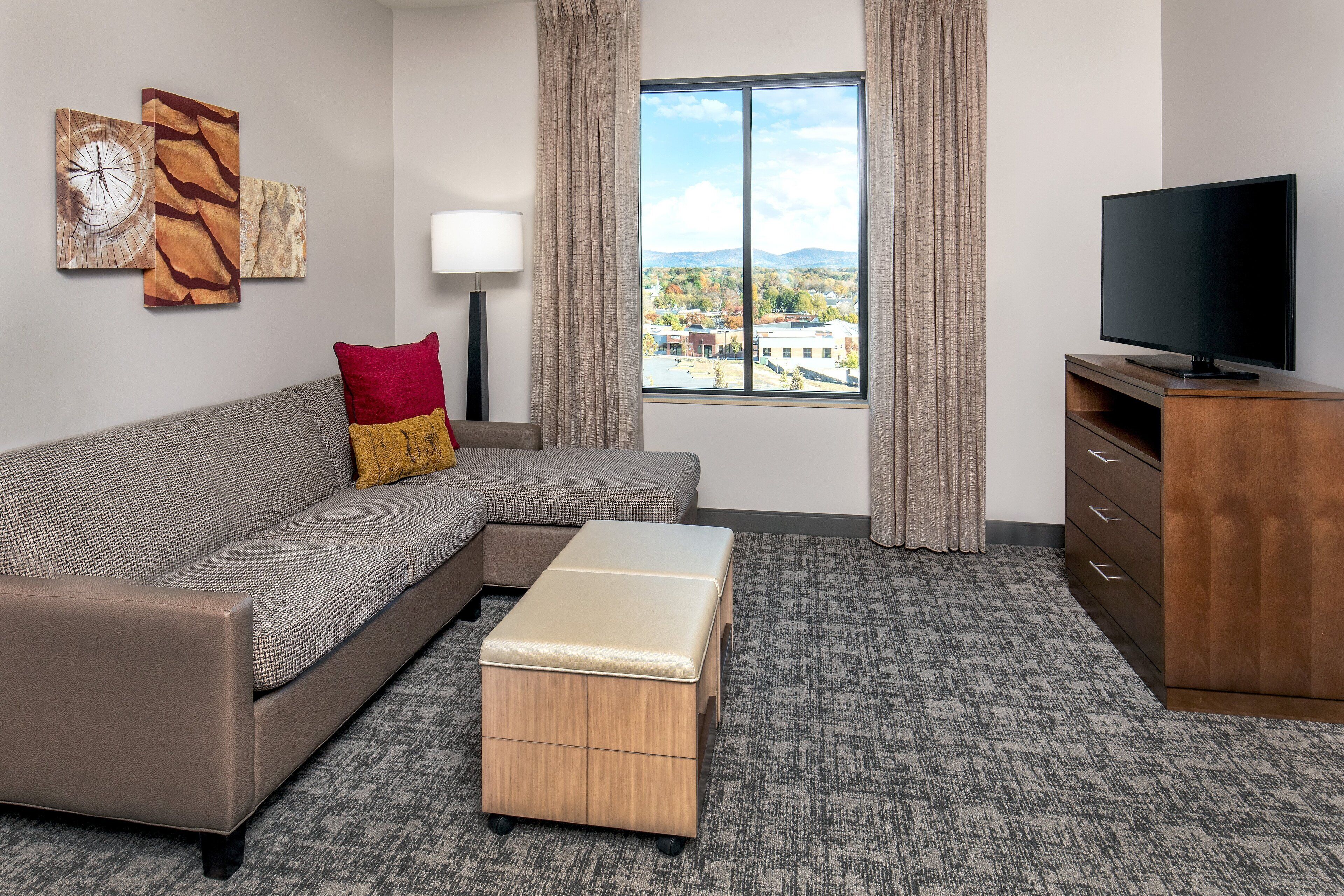 1 bedroom, premium bedding, in-room safe, desk