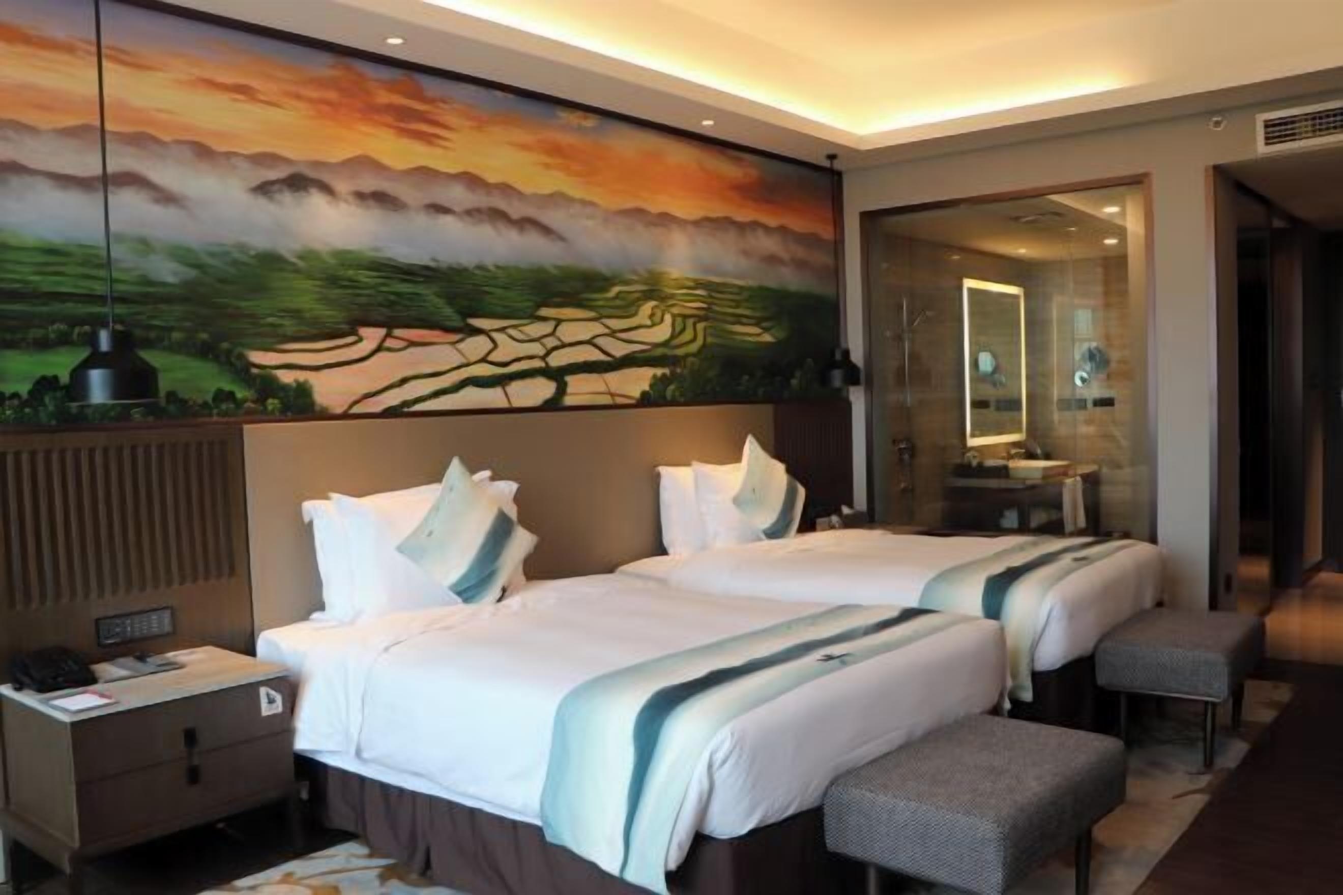 Tallelokero huoneessa, työpöytä