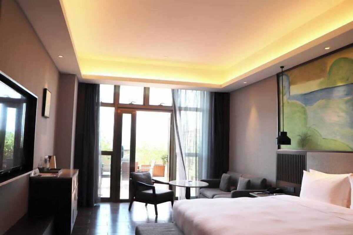 In-room safe, desk, laptop workspace, blackout drapes