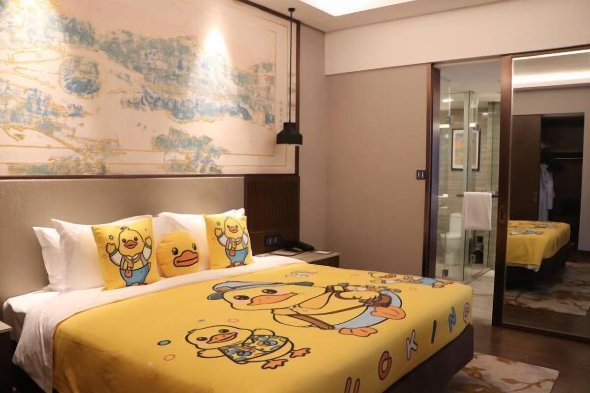 In-room safe, desk, laptop workspace, blackout curtains