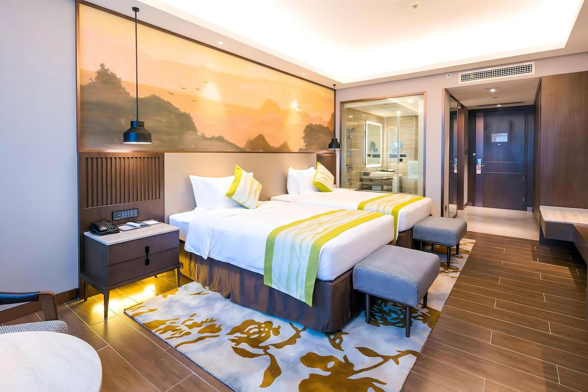 In-room safe, desk, laptop workspace, blackout curtains