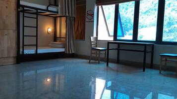 Bed in 10-Bed Mixed Dormitory | In-room safe, free WiFi