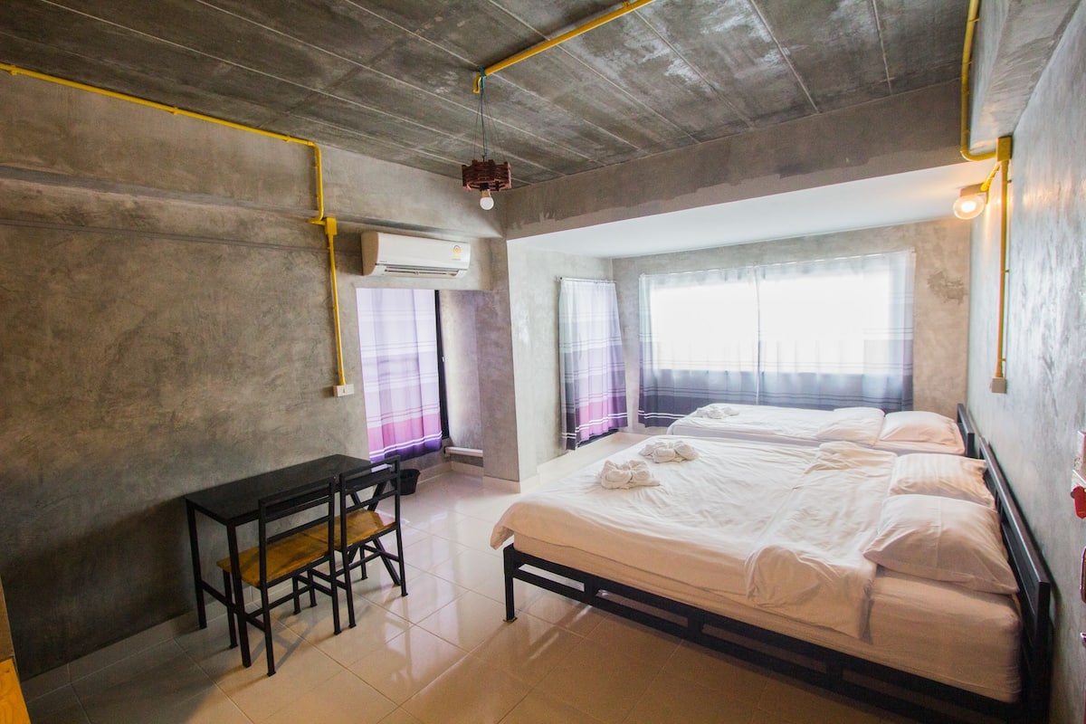 Standard Triple Room | Free WiFi, bed sheets