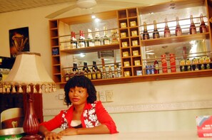 Lounge - De-b Garden Hotel (Port Harcourt)