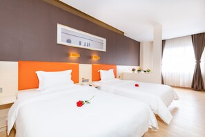 Superior Twin Room | Living area - 7 Days Premium Hotel (Phnom Penh)
