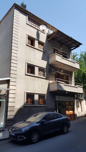 Exterior - Lotus Palace Hotel (Tbilisi)