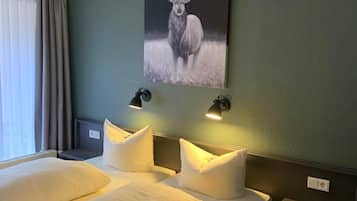 Desk, blackout drapes, free WiFi, bed sheets