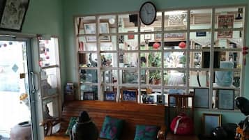 Check-in/check-out kiosk