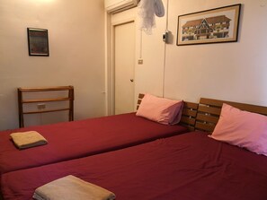 Standard Double Room, 1 Queen Bed, Non Smoking | In-room safe, free WiFi