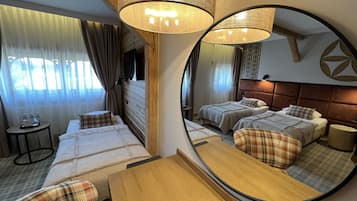 1 Schlafzimmer, hochwertige Bettwaren, Betten mit Memory-Foam-Matratzen