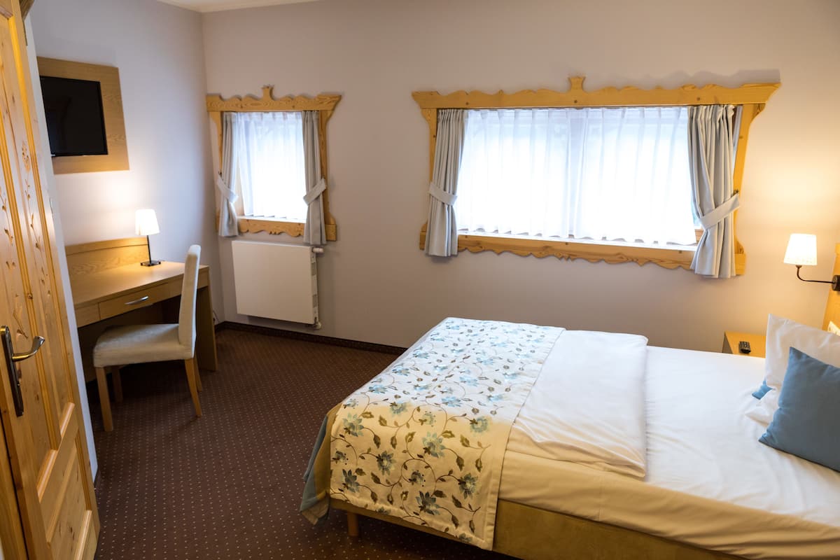 Basic | 1 dormitorio, ropa de cama de alta calidad, colchones viscoelásticos