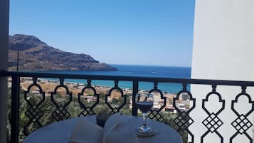 Apartment, 1 Bedroom, Sea View | Free WiFi, bed sheets