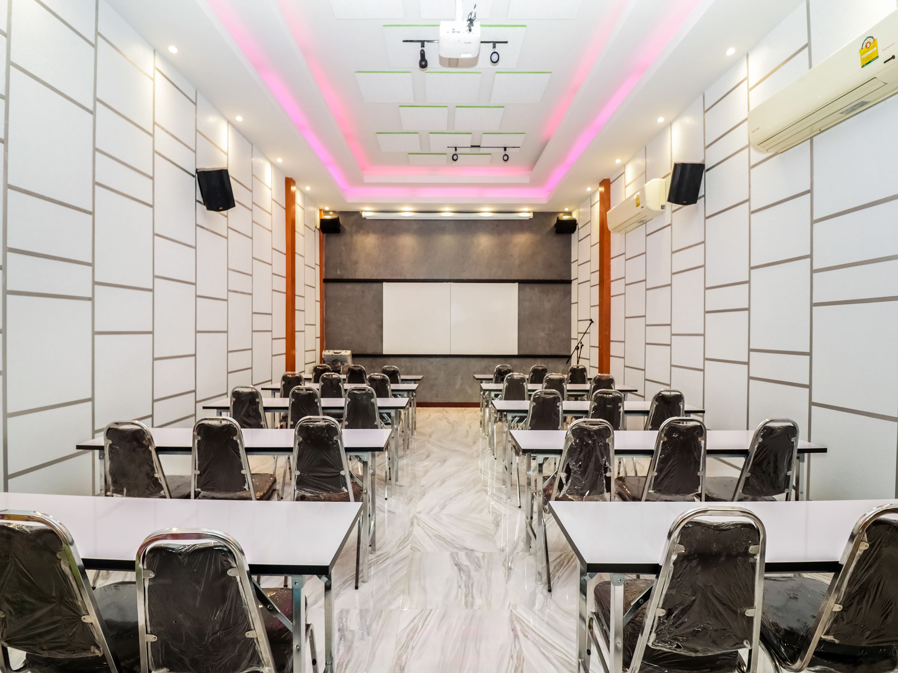 Photo - Baan Noppadol Hua Hin Loft