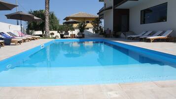 AuĂenpool (je nach Saison geöffnet)