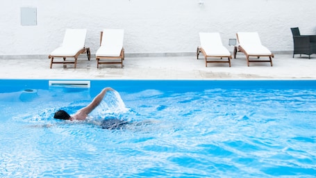 Seasonal outdoor pool