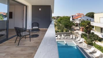 Luxury-Doppelzimmer, 1 King-Bett | Blick vom Balkon