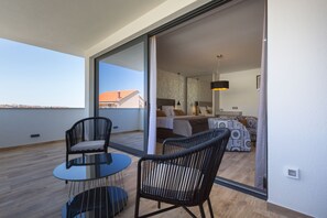Luxury Double Room, 1 King Bed | Balcony