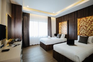 In-room safe, blackout curtains, iron/ironing board, rollaway beds - Zen Retreat Chiang Mai Villa (Saraphi)