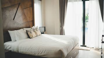 Royal Grand Emperor Pool Villa | In-room safe, blackout drapes, iron/ironing board, rollaway beds