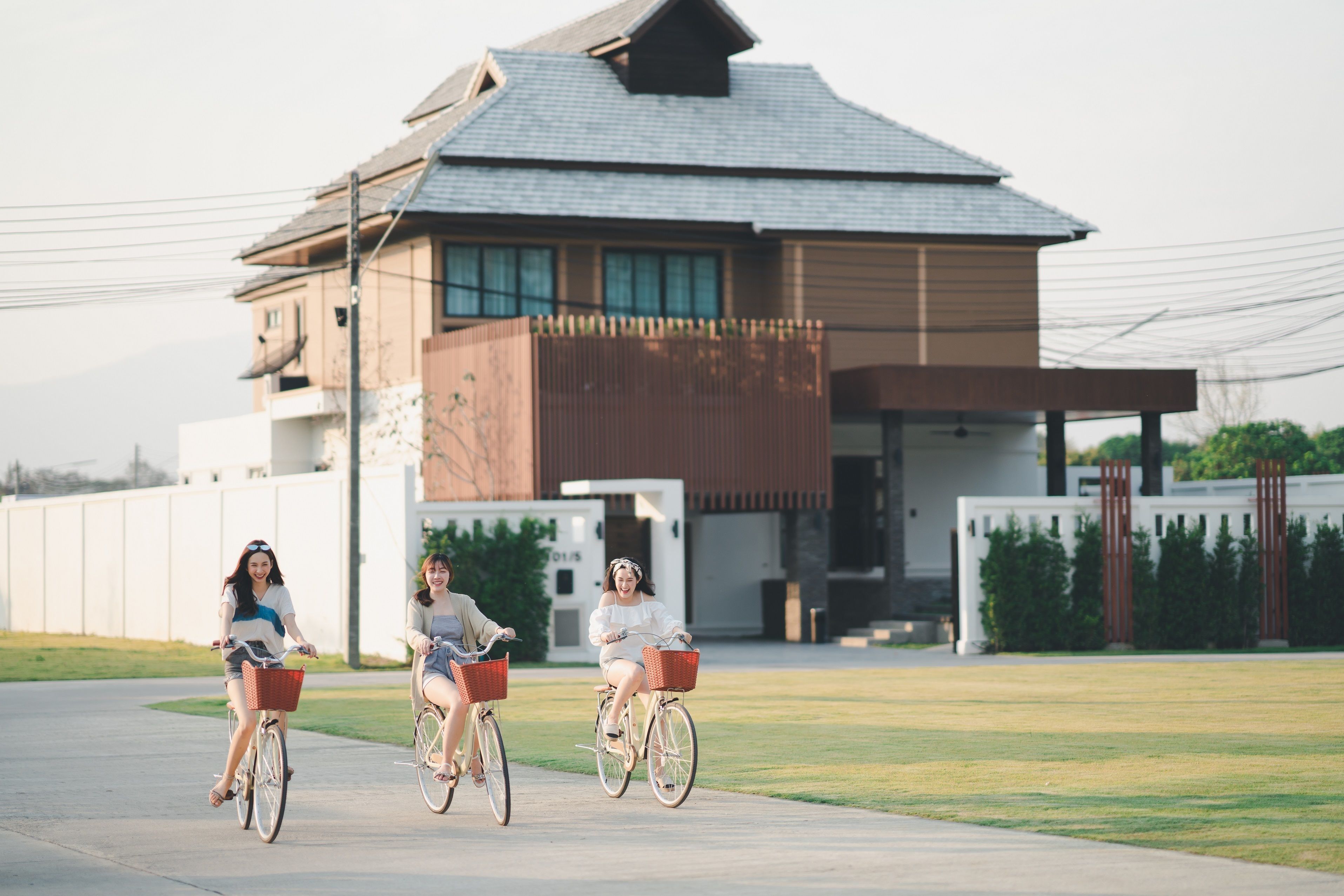 ด้านหน้าที่พัก