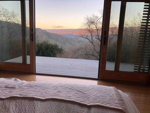 3 soverom, strykejern/-brett, wi-fi og sengetøy